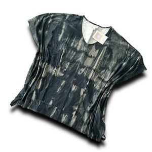 NWT - LuLaRoe Shelby Poncho